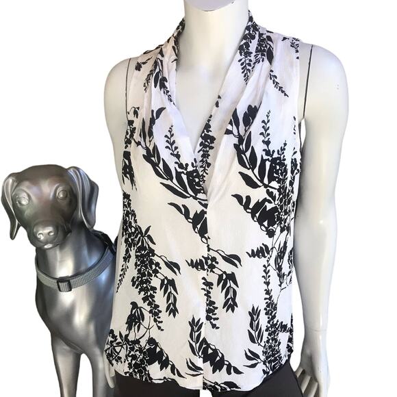 White House Black Market Pleated V-Neck Sleeveless Floral Blouse Black White S - Picture 1 of 7